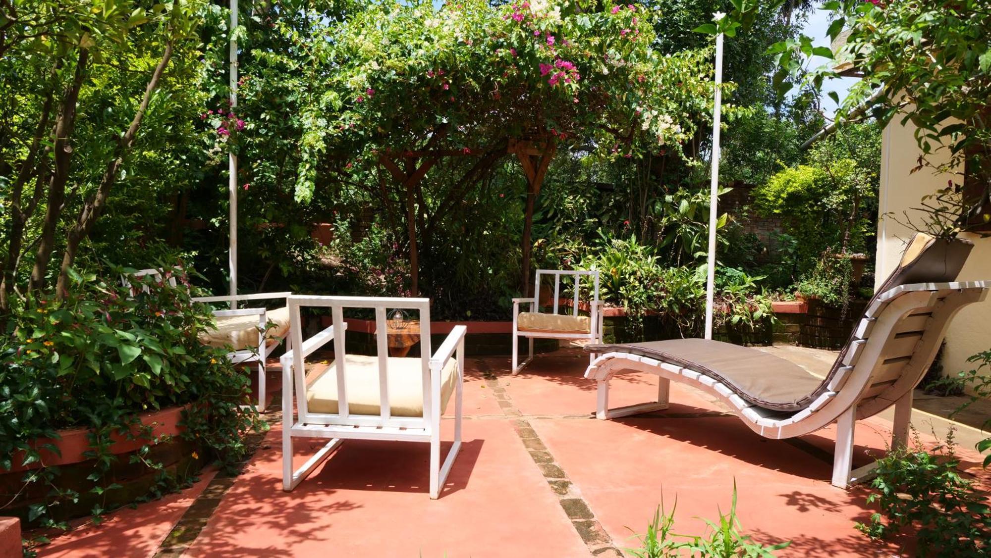 Souimanga-Hotel Antsirabe Exteriér fotografie