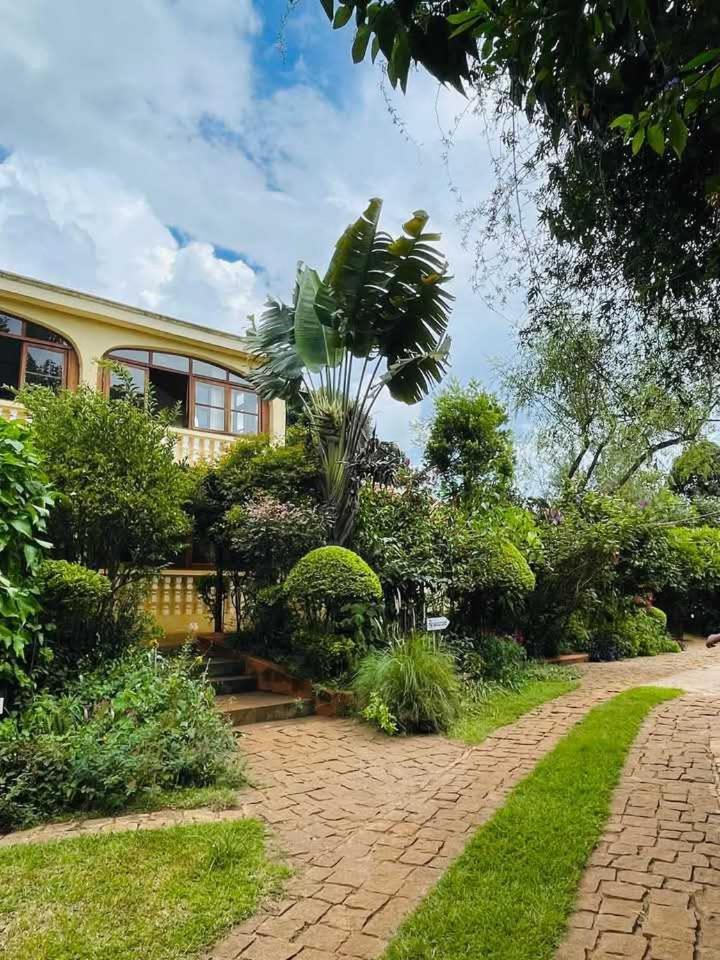Souimanga-Hotel Antsirabe Exteriér fotografie